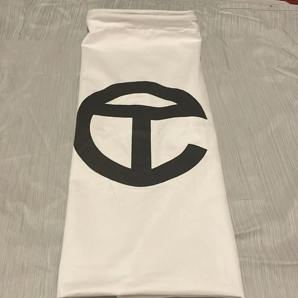 Telfar | White & Black Logo Drawstring Dust Bag Brand New, Pre Owned, Never Used - Picture 5 of 13